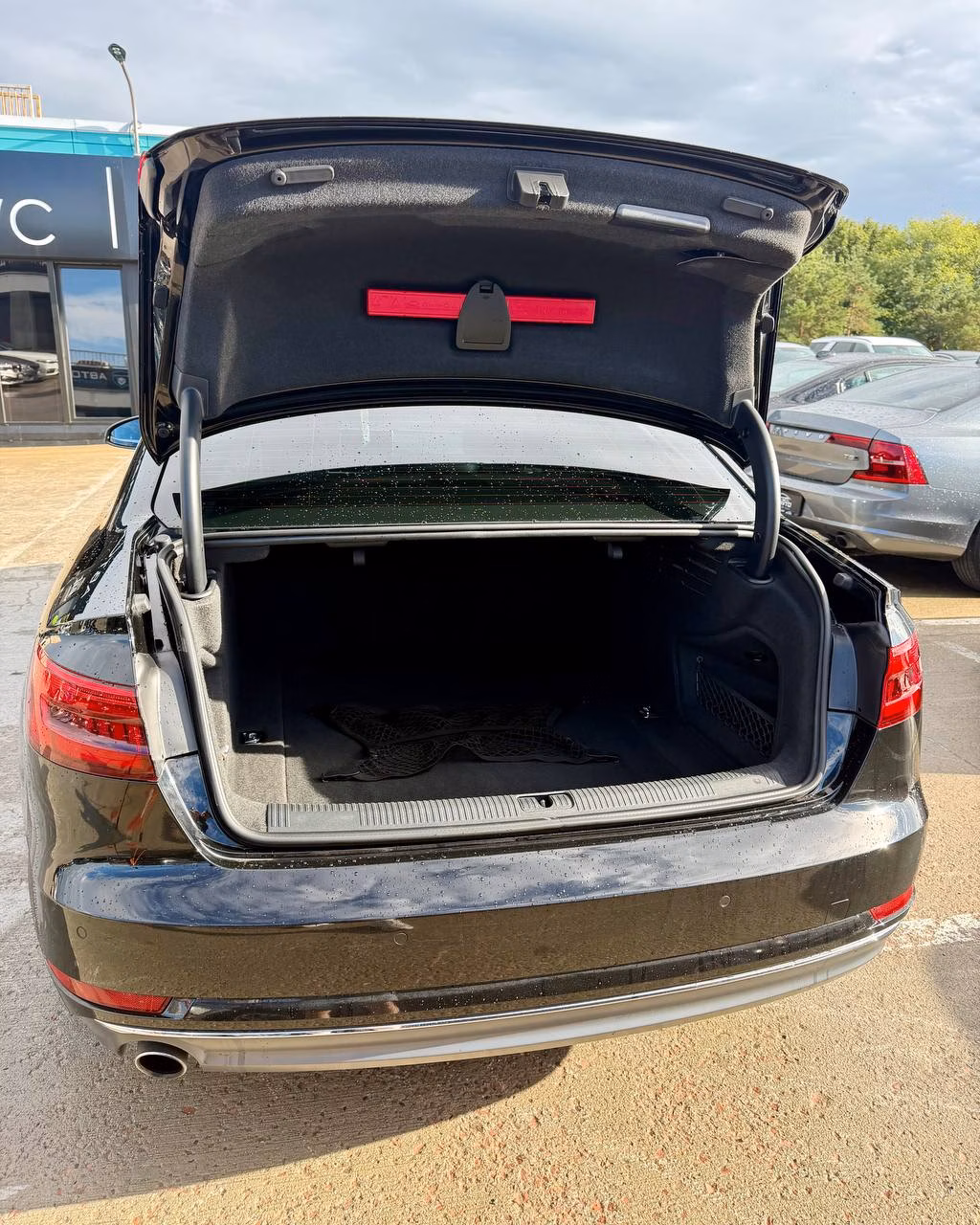Audi A4 фото 11