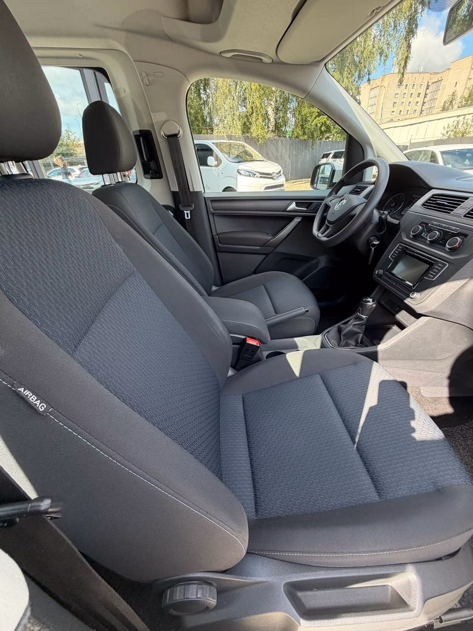 Volkswagen Caddy MAXI фото 12
