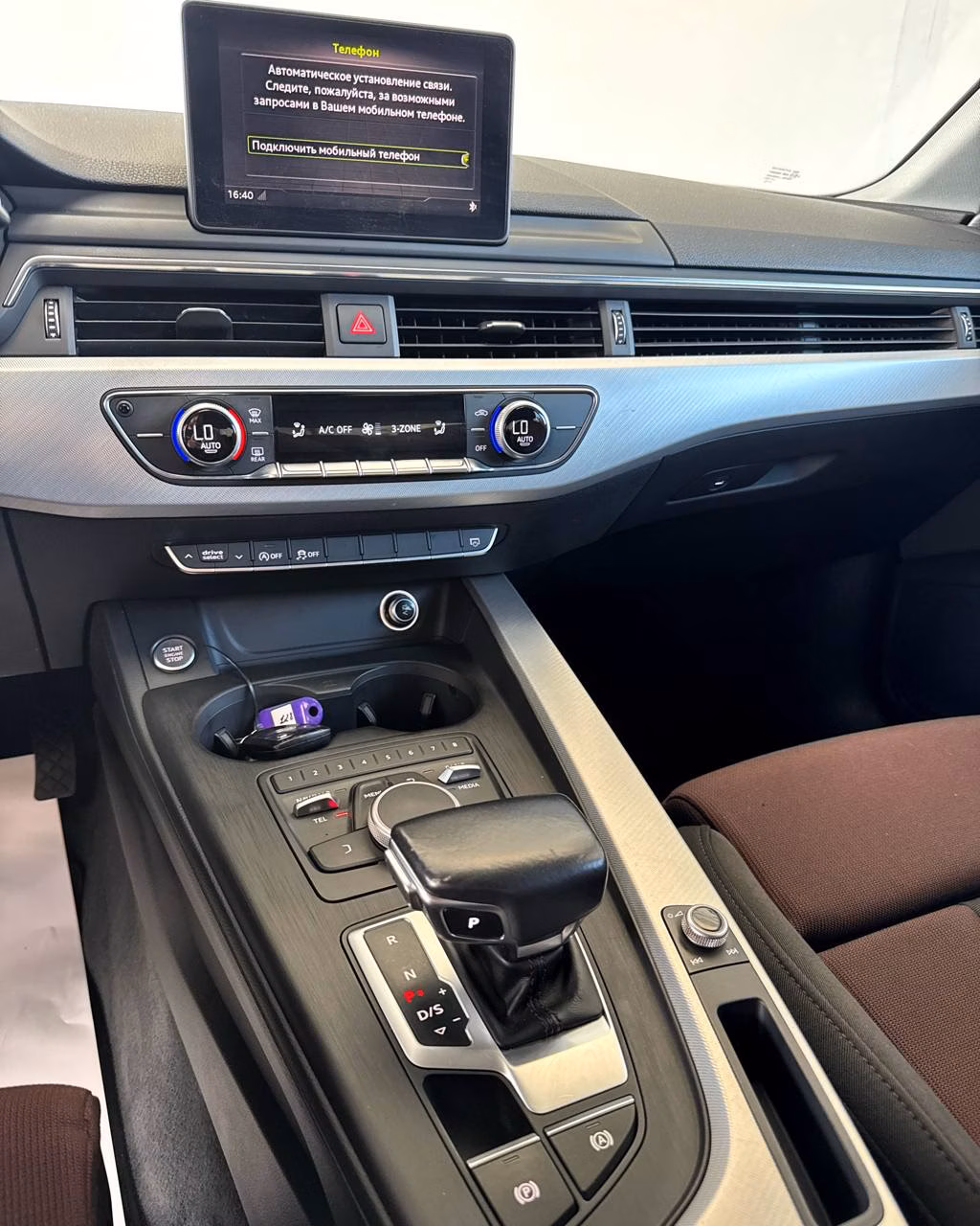 Audi A4 фото 11