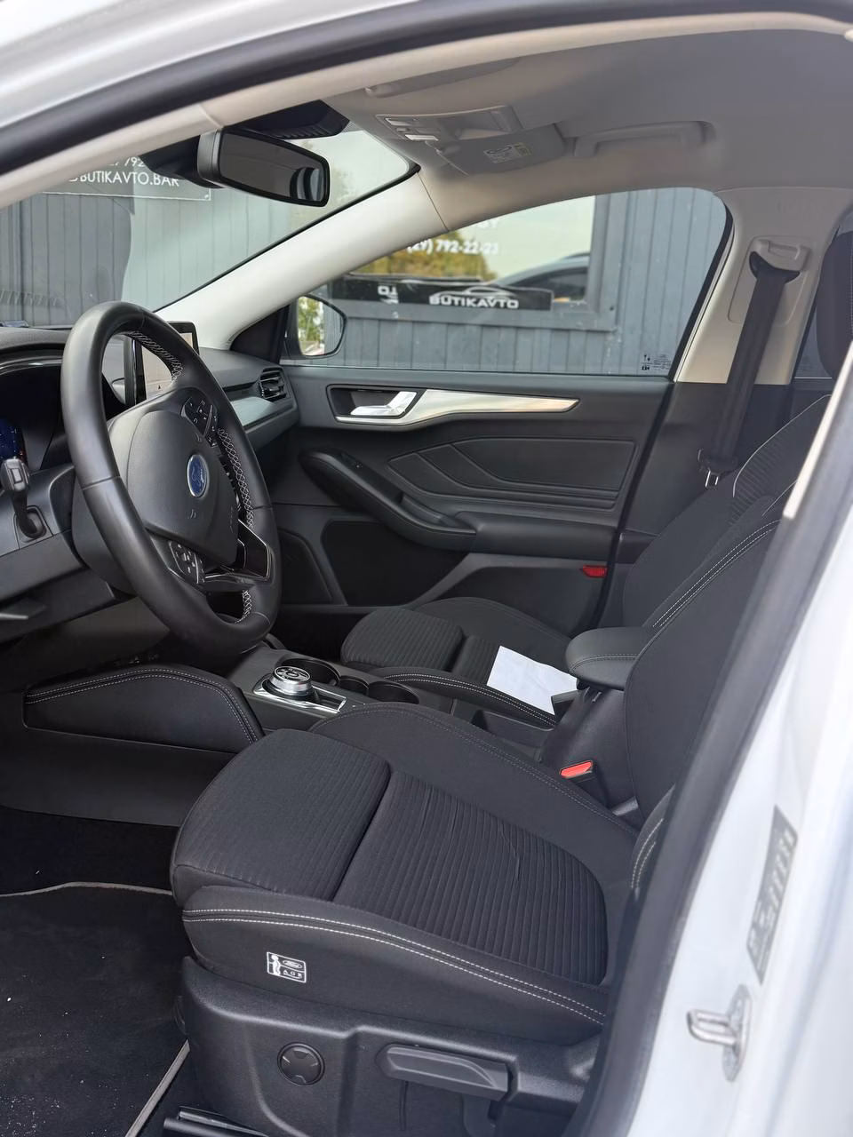 Ford Focus фото 9