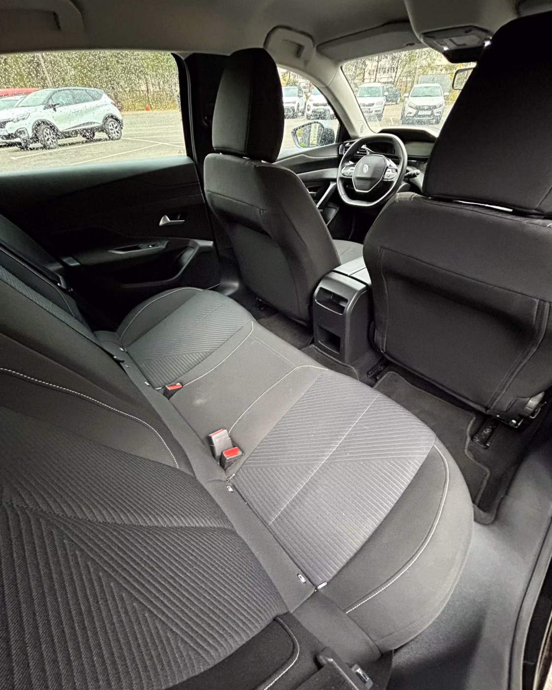 Peugeot 308 фото 11