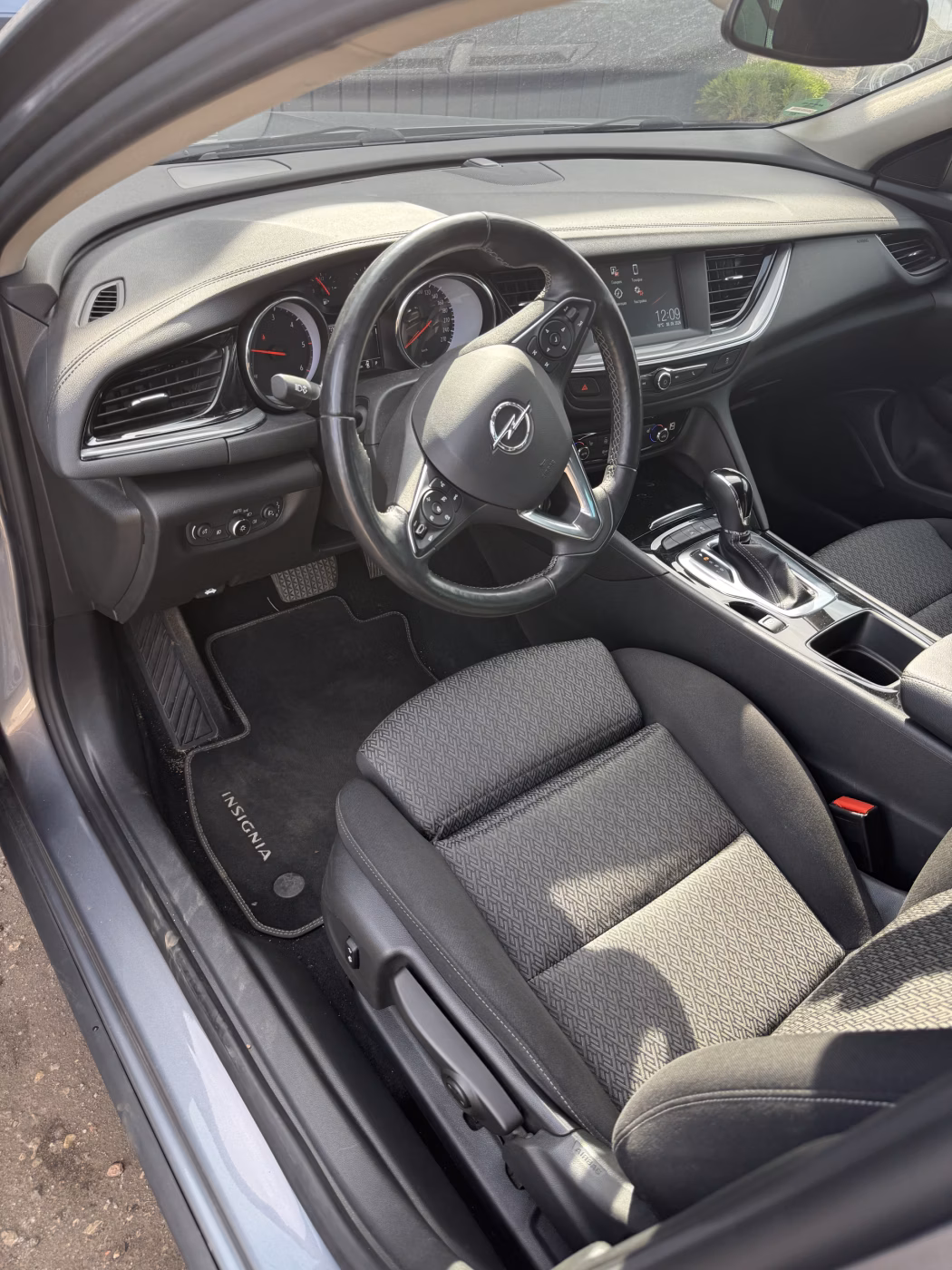Opel Insignia фото 7