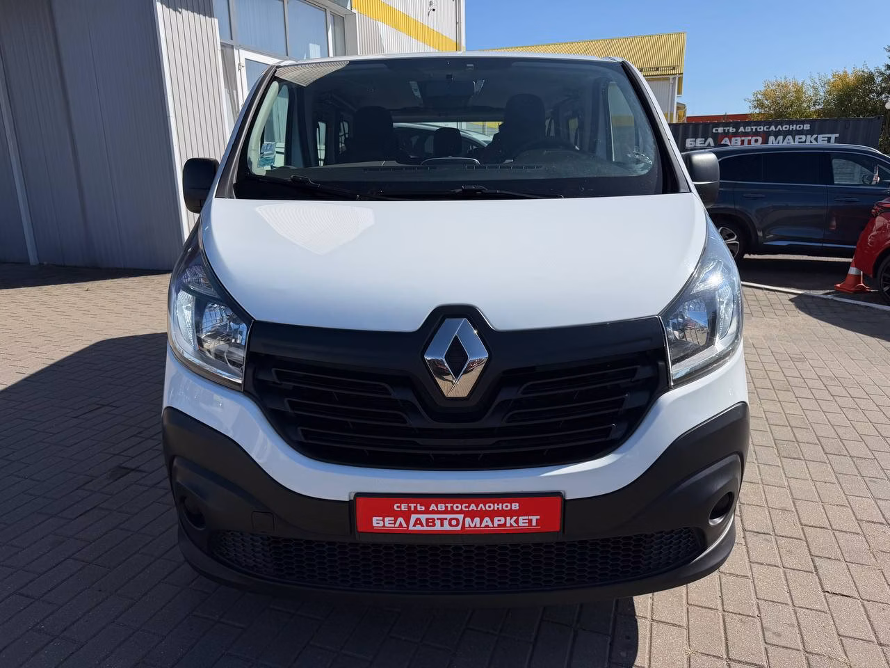 Renault Trafic фото 4