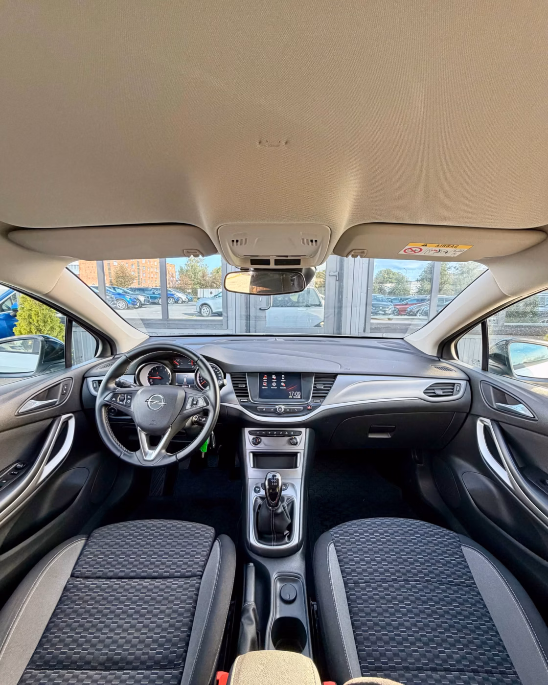 Opel Astra фото 9