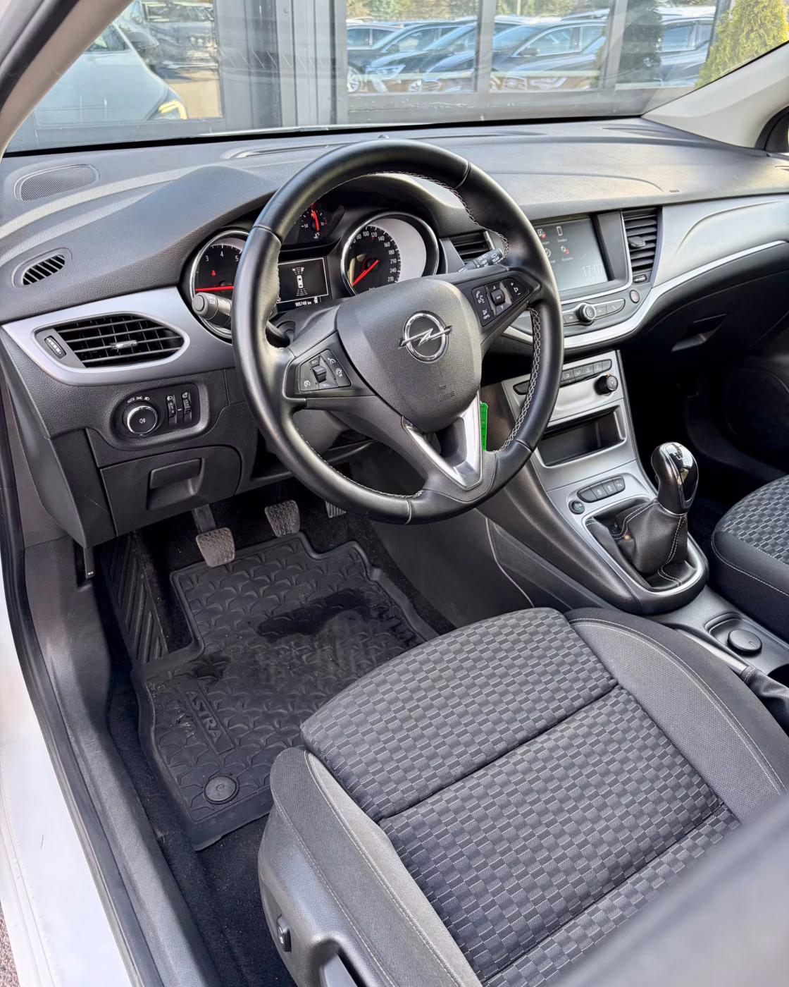 Opel Astra фото 10