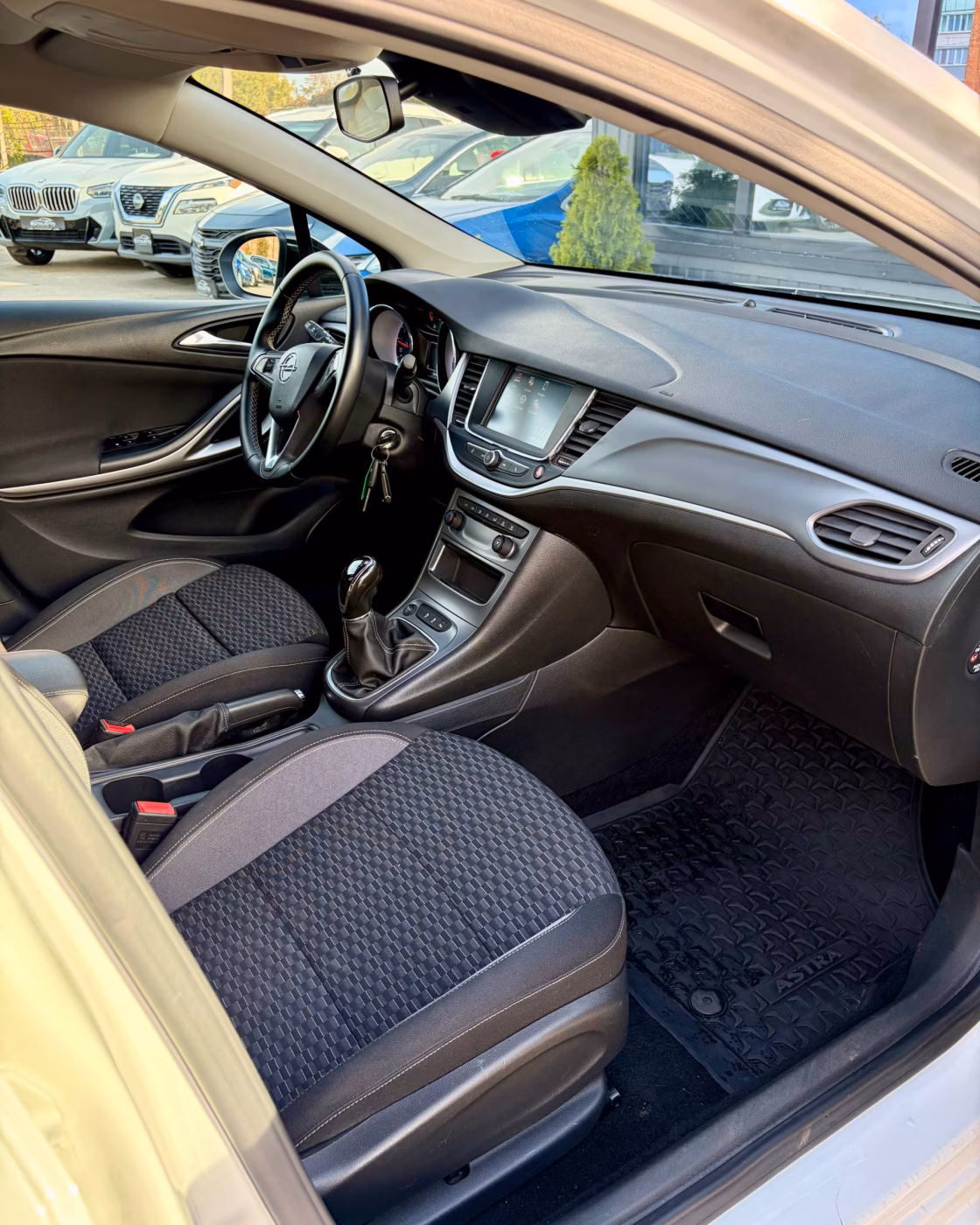 Opel Astra фото 11