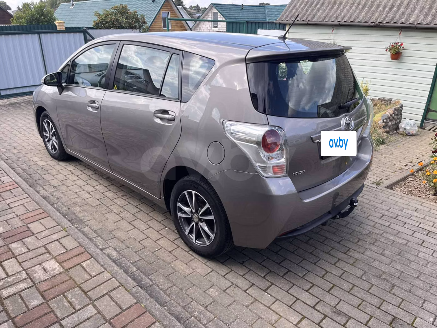 Toyota Verso фото 4