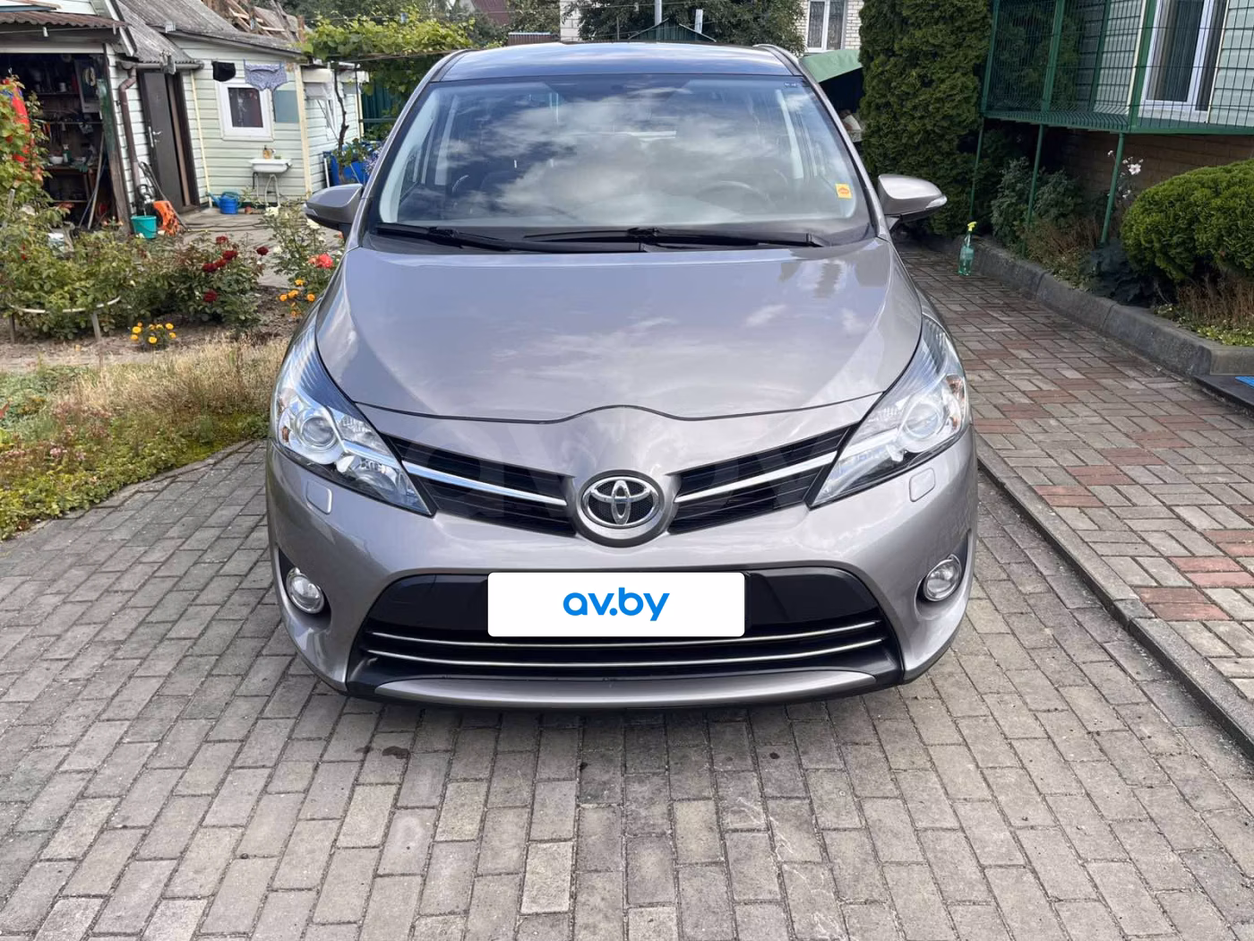 Toyota Verso фото 6