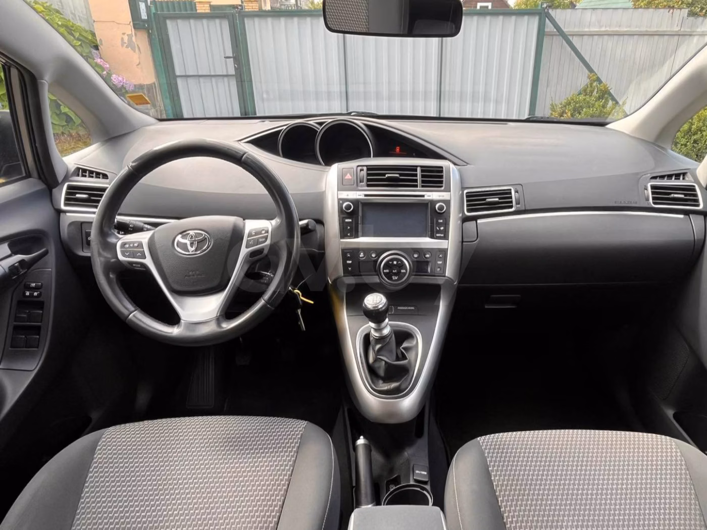 Toyota Verso фото 10
