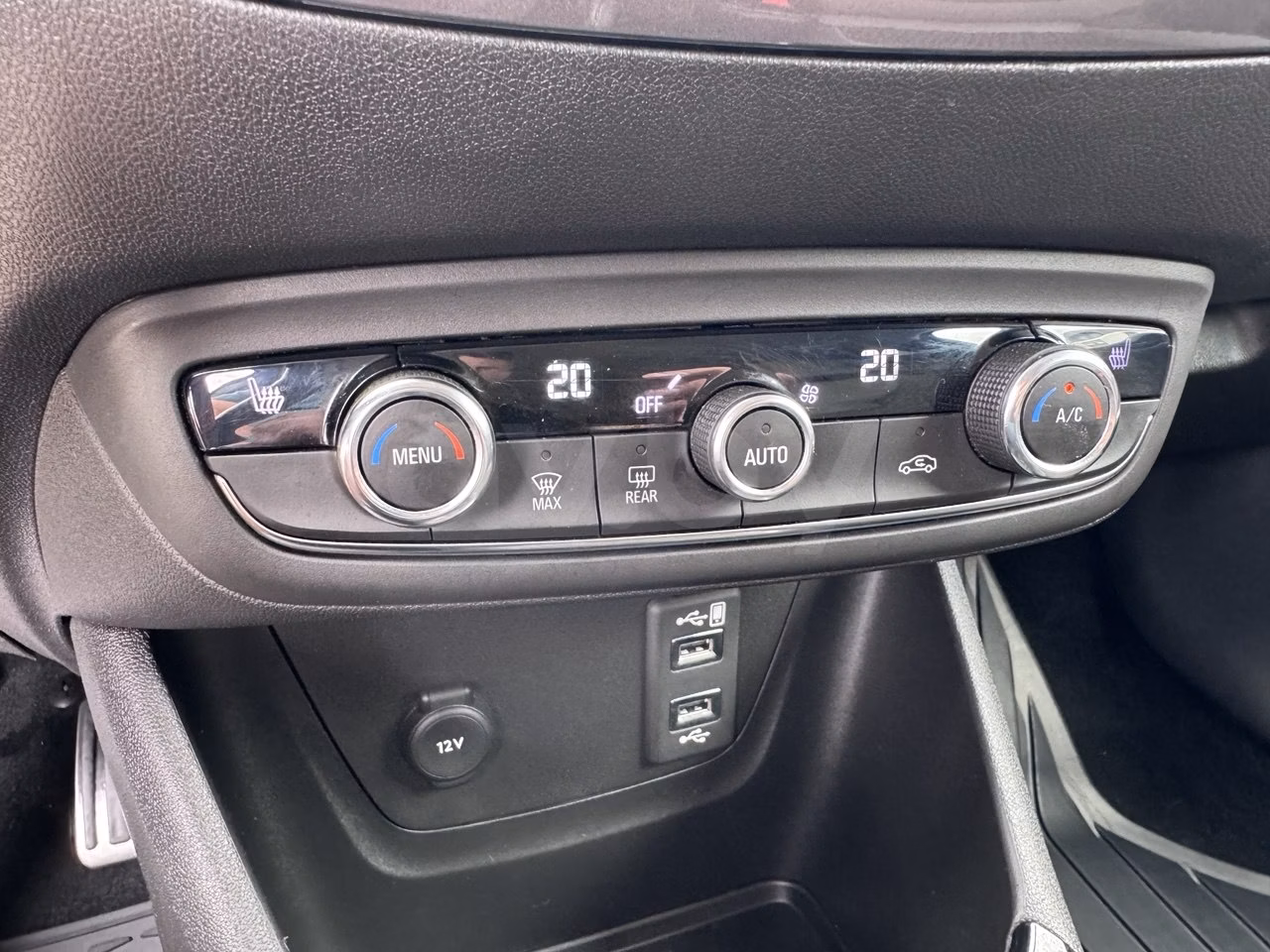 Opel Crossland X фото 19