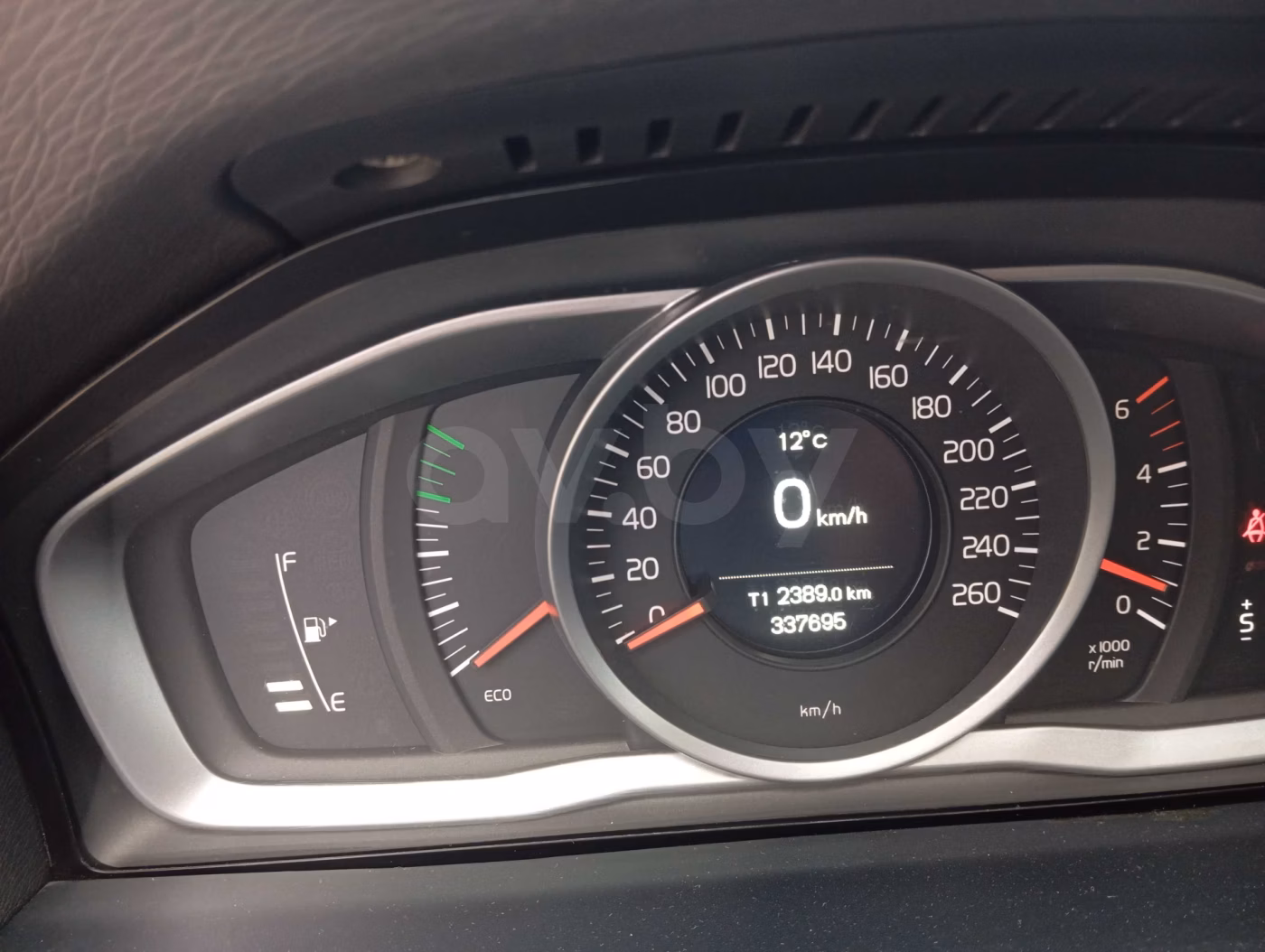 Volvo V60 фото 8