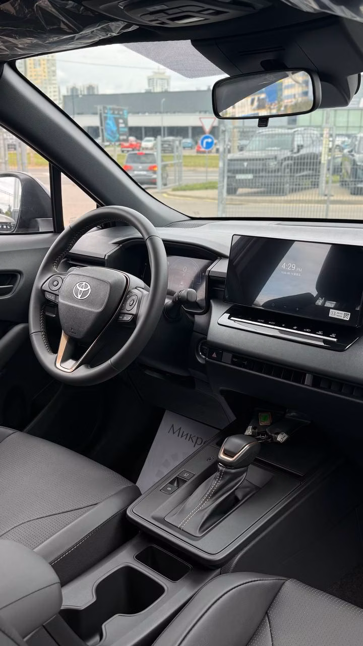 Toyota Corolla Cross фото 14