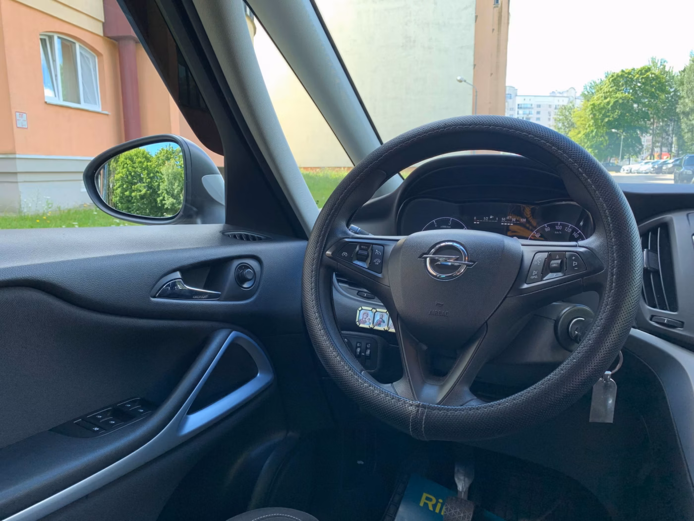 Opel Zafira фото 15