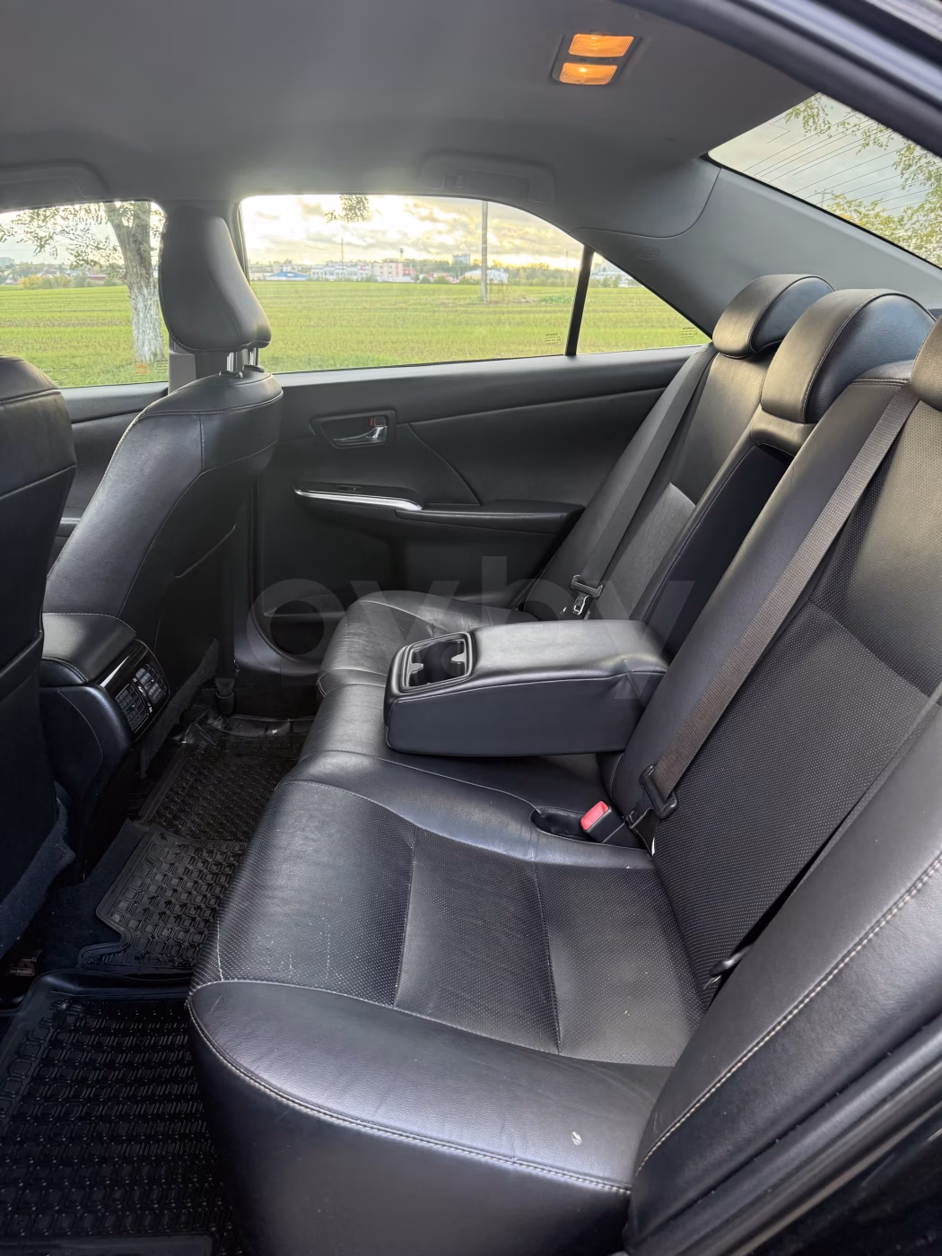 Toyota Camry фото 2