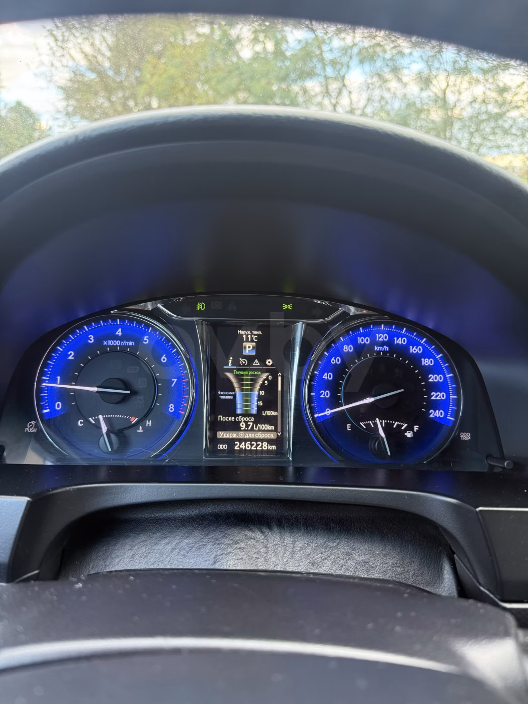 Toyota Camry фото 7