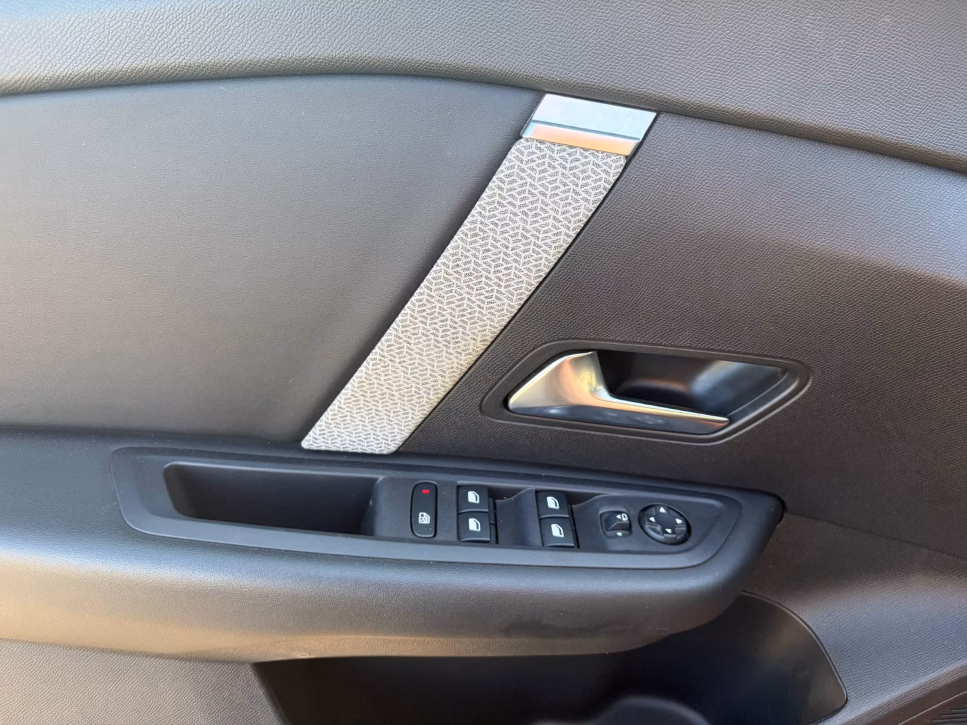 Citroen C4 фото 16