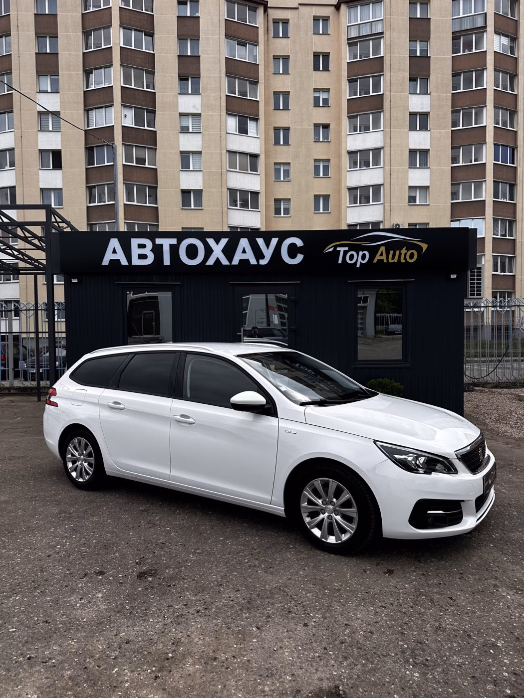 Peugeot 308 фото 3