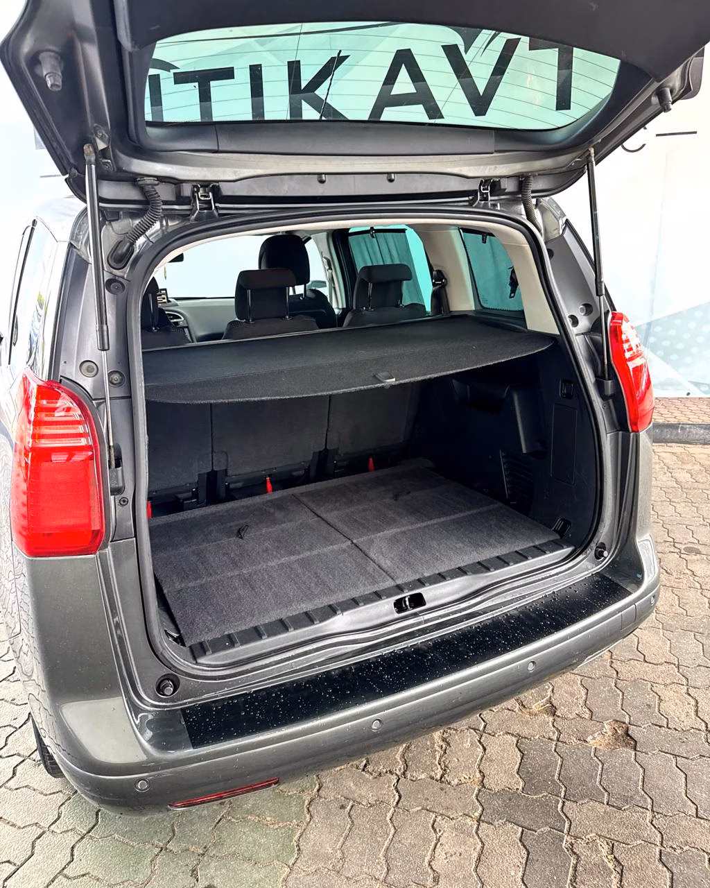 Peugeot 5008 фото 13