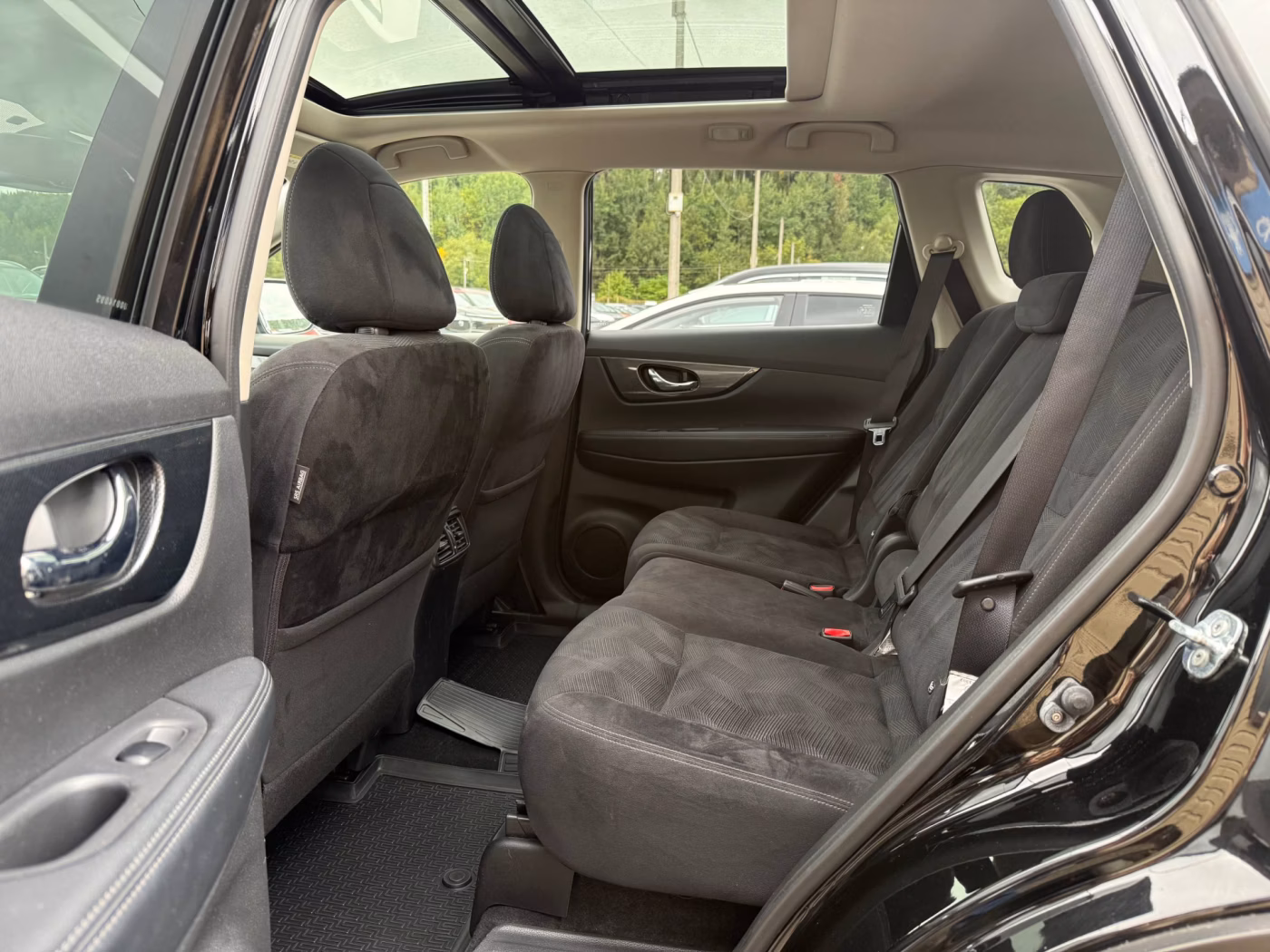 Nissan X-Trail фото 11