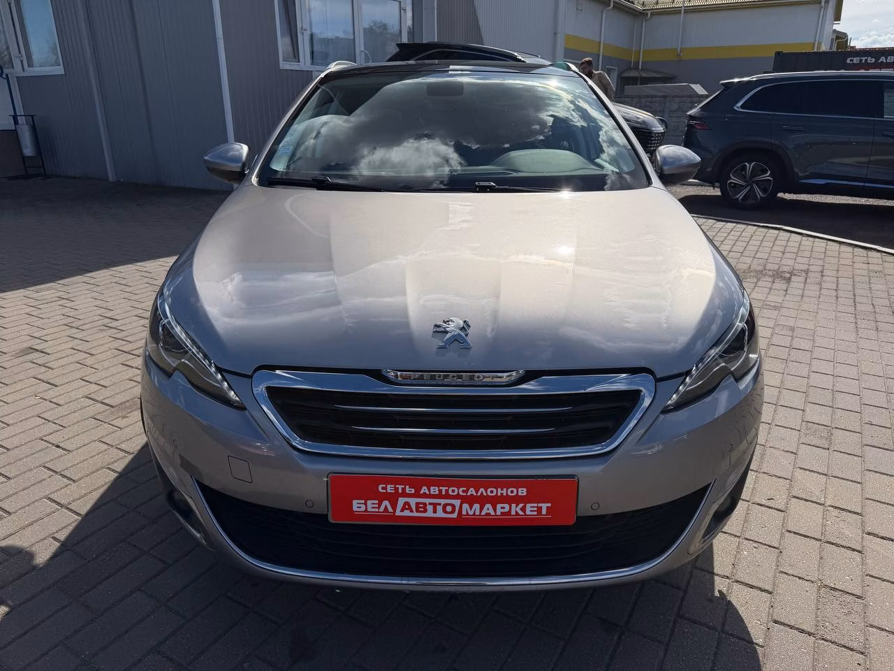 Peugeot 308 фото 3
