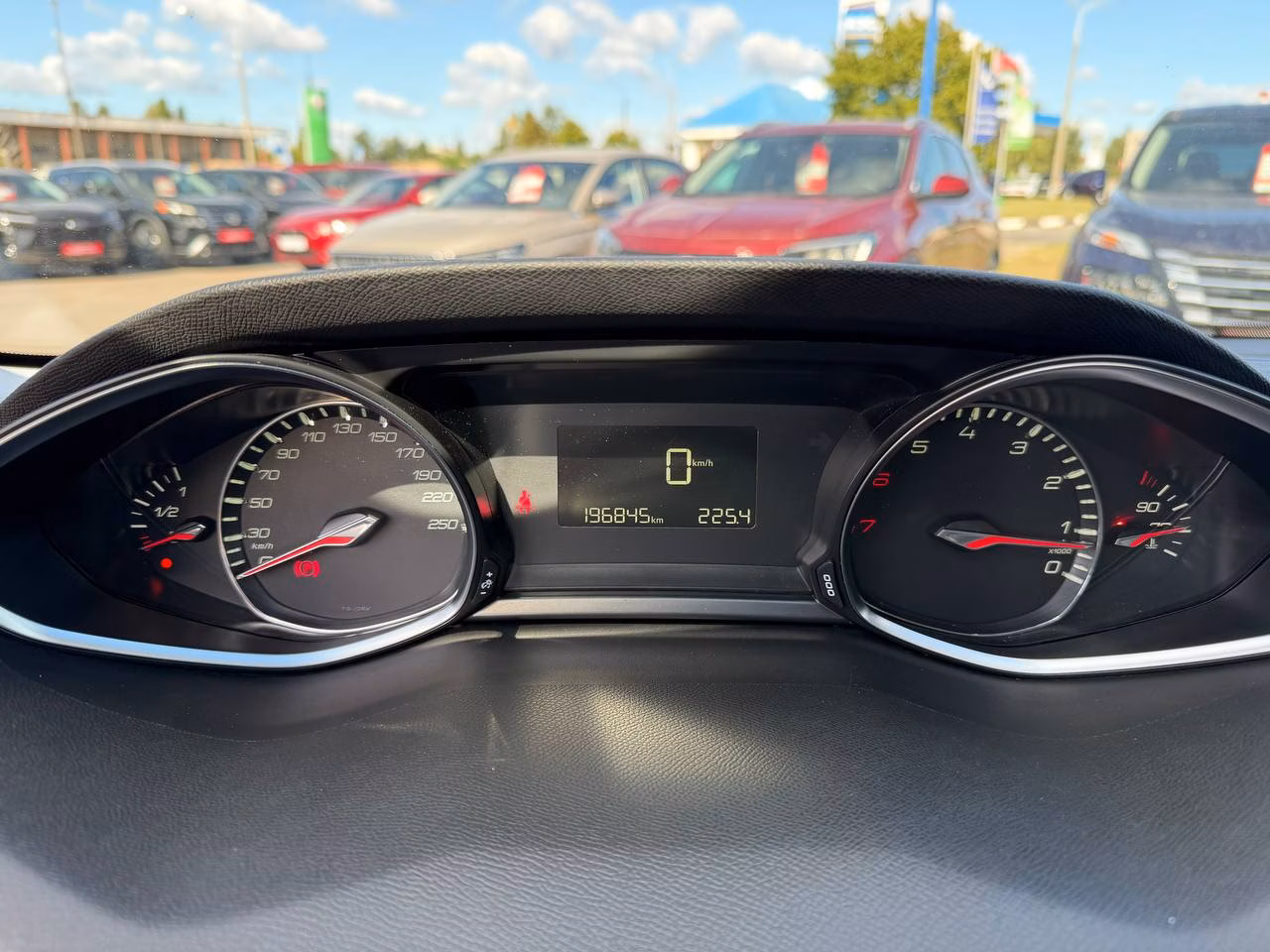 Peugeot 308 фото 10