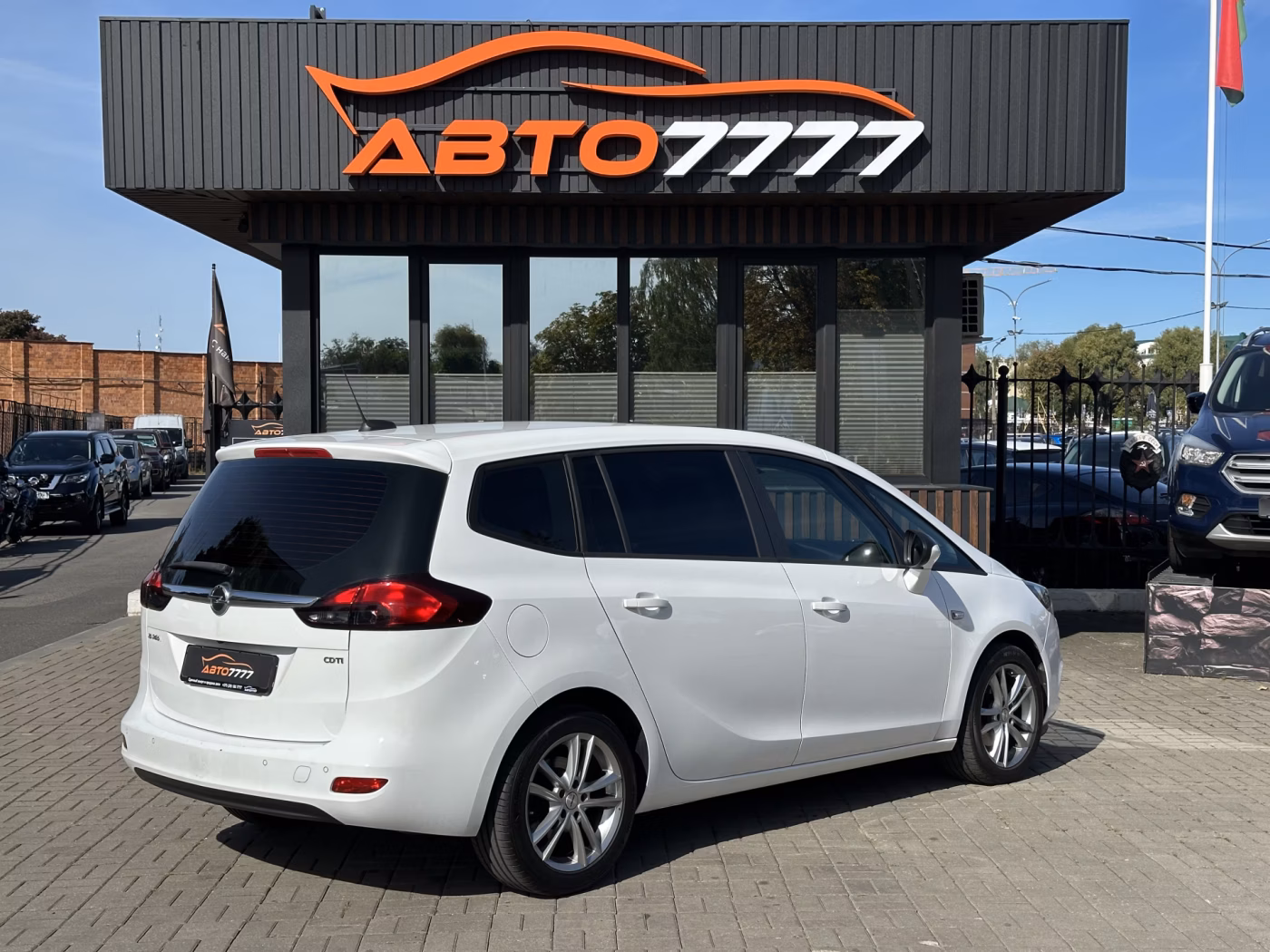 Opel Zafira фото 2