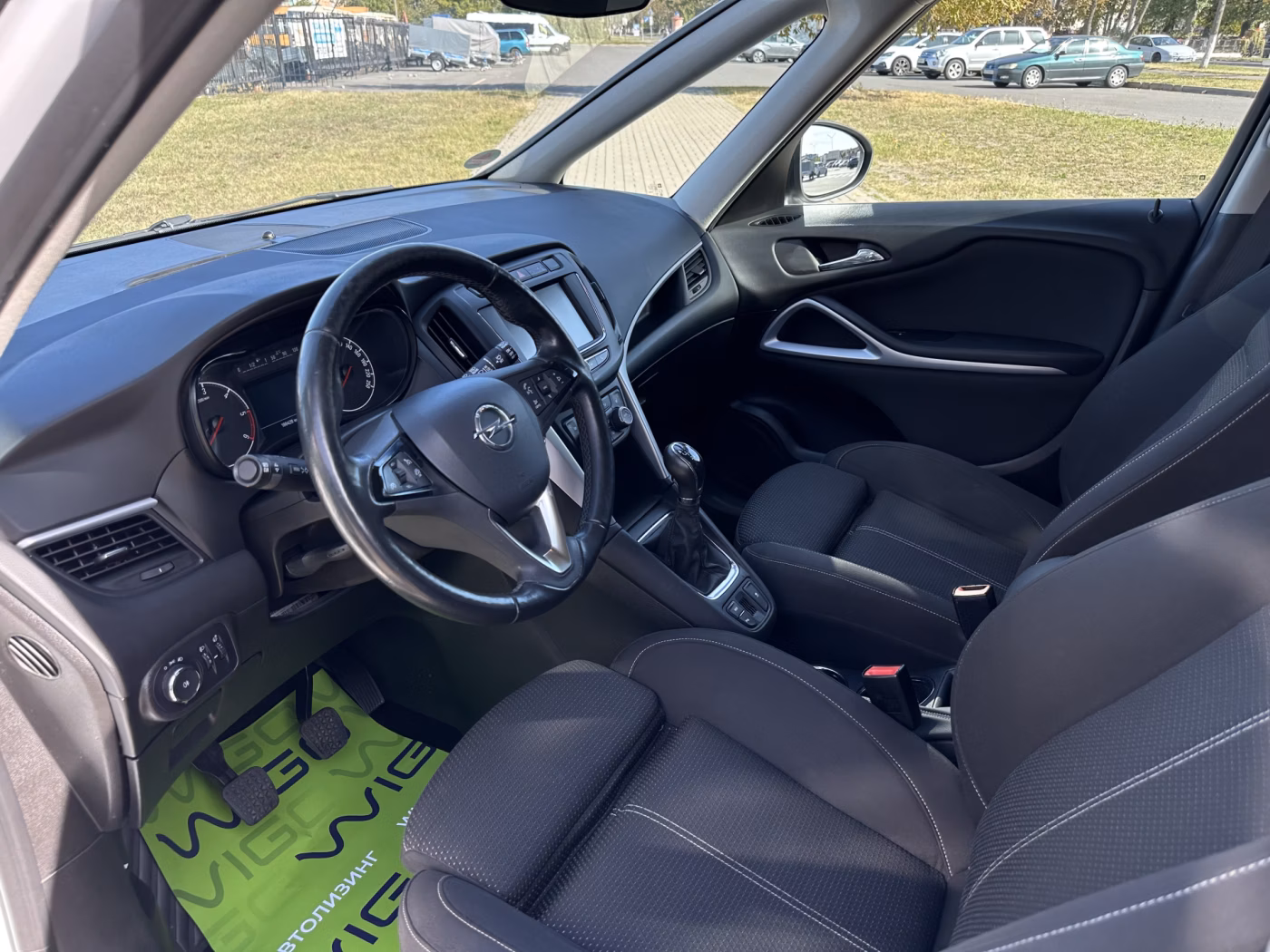 Opel Zafira фото 9