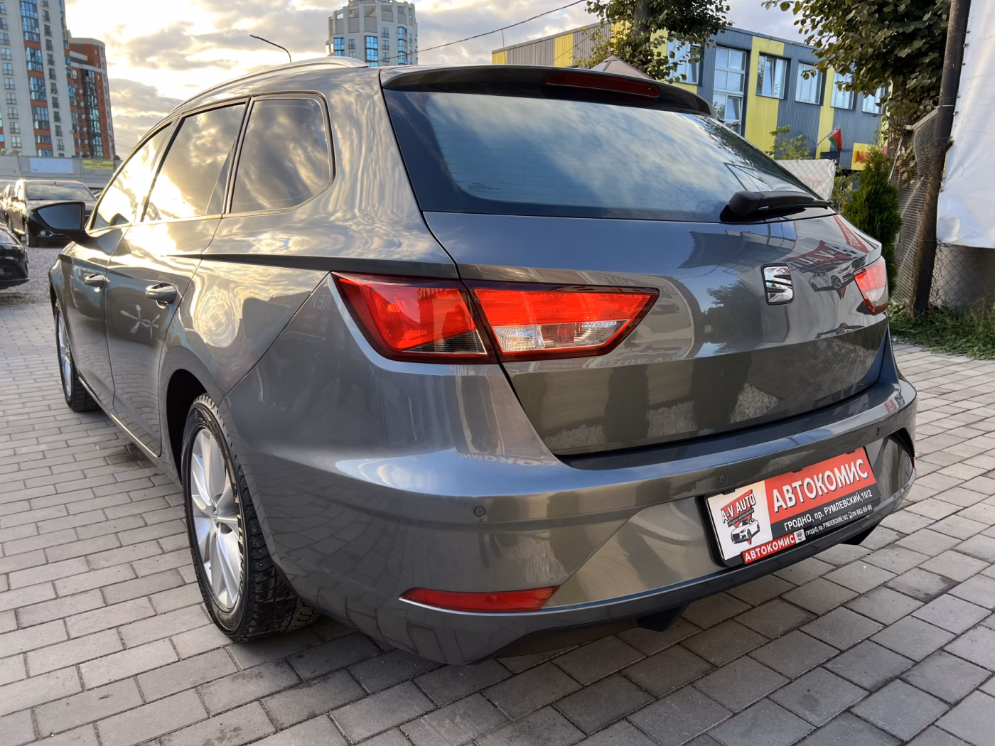SEAT Leon фото 3