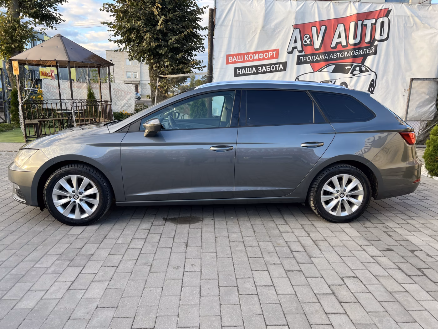 SEAT Leon фото 5