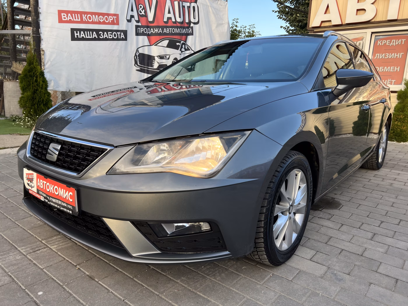 SEAT Leon фото 7