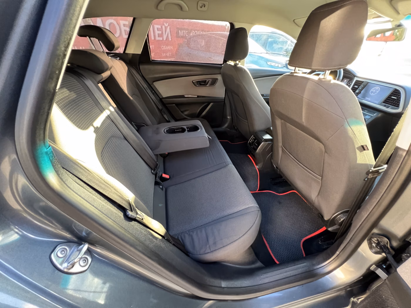 SEAT Leon фото 12