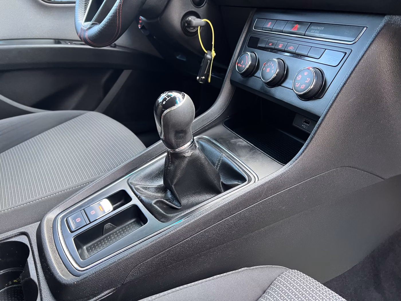 SEAT Leon фото 18