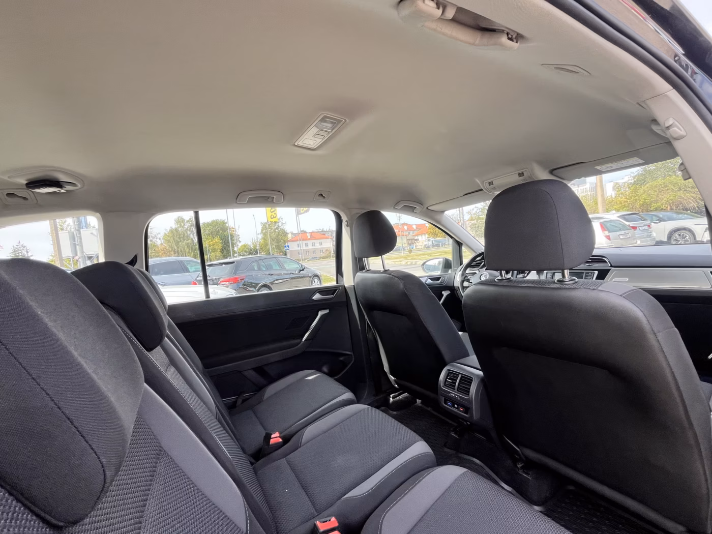 Volkswagen Touran фото 14