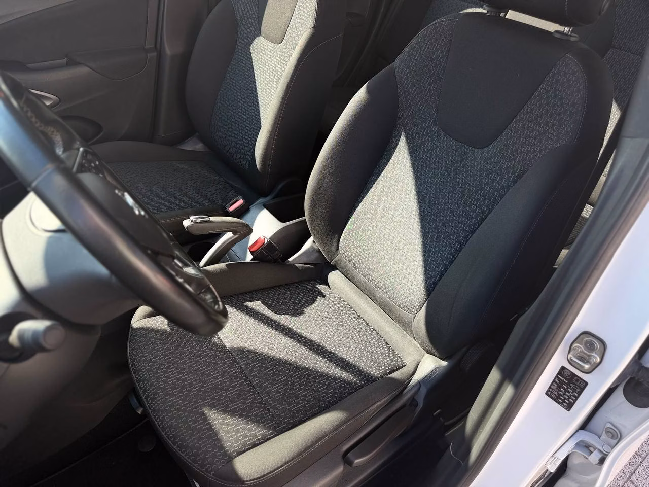 Opel Crossland X фото 18