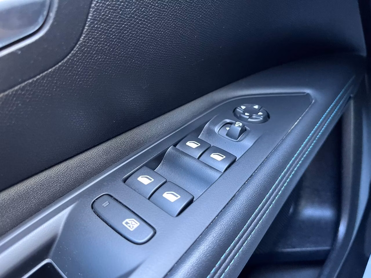 Peugeot 3008 фото 14
