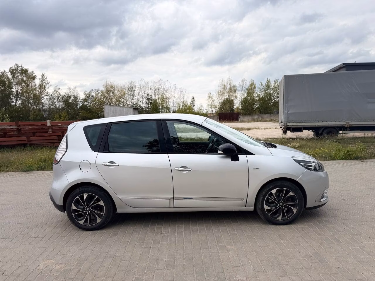 Renault Scenic фото 5