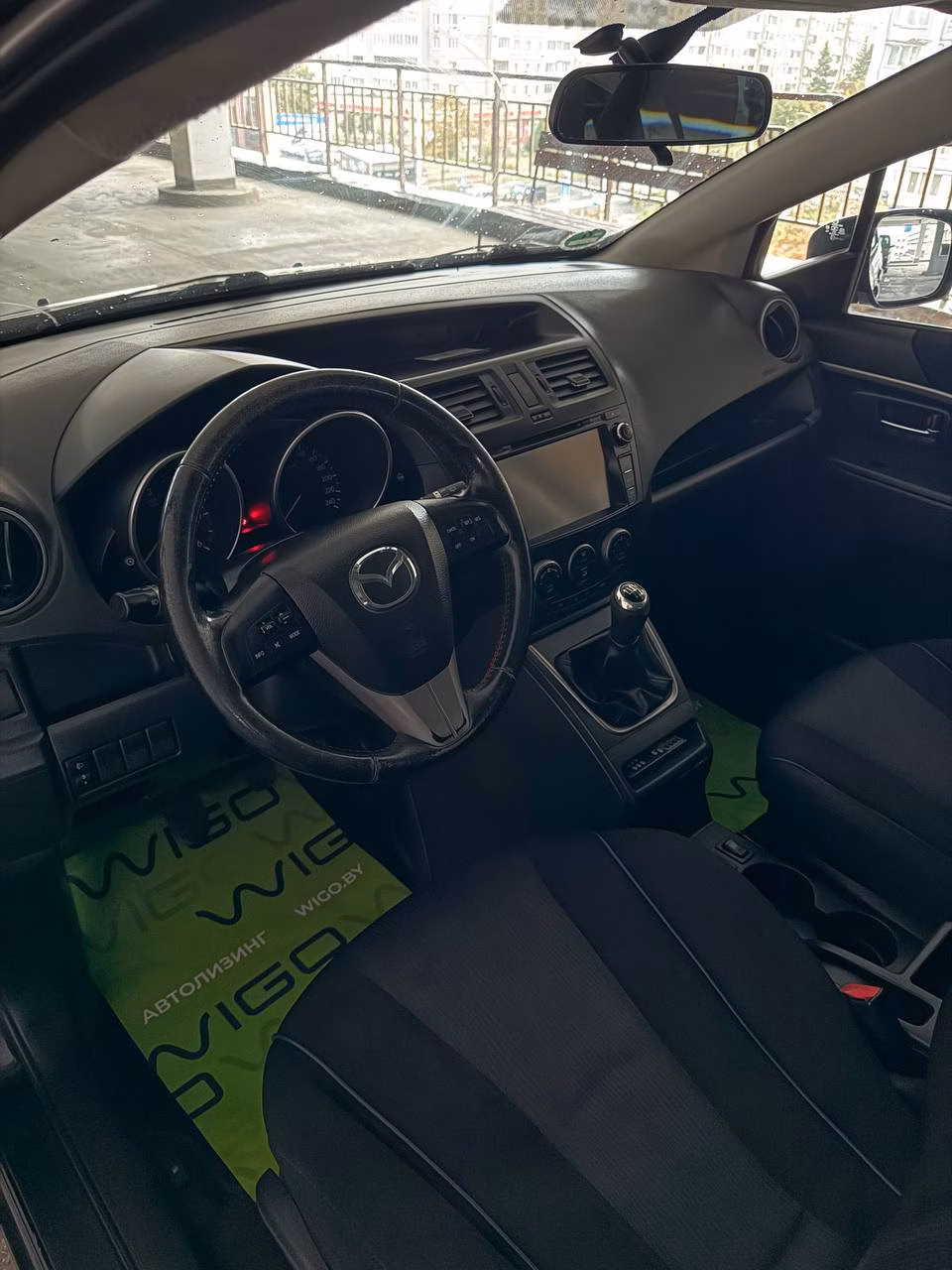 Mazda 5 фото 8