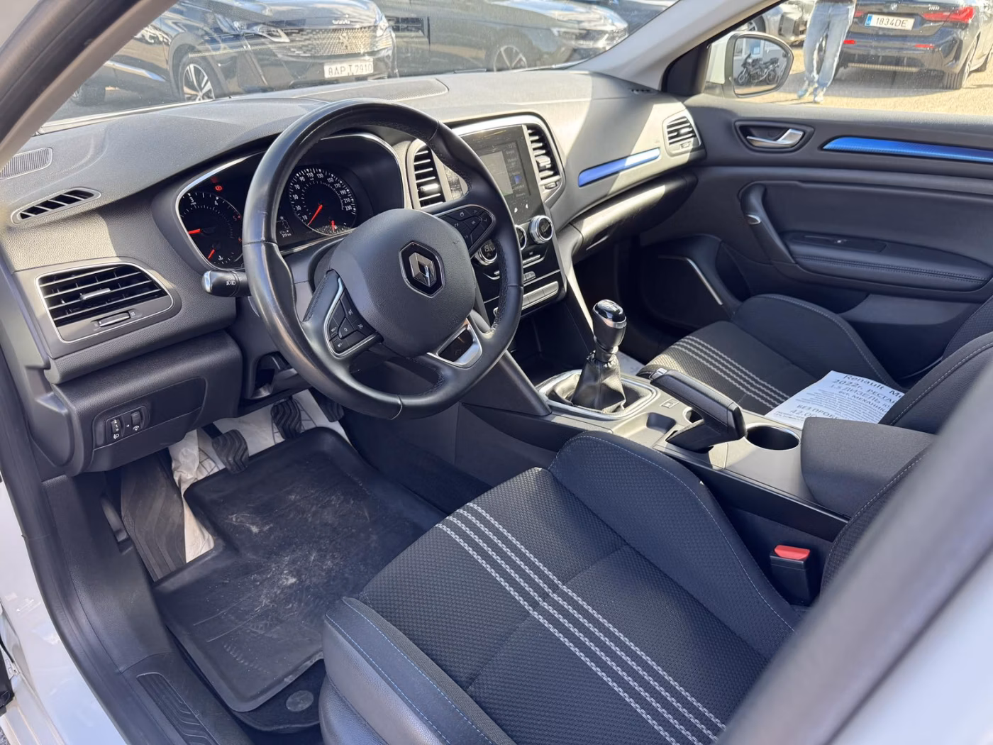 Renault Megane фото 14