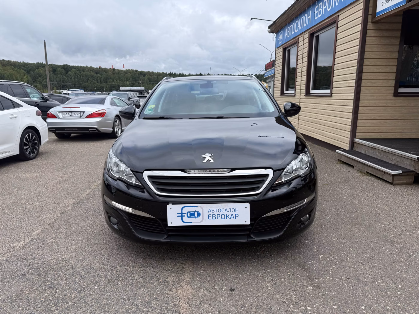 Peugeot 308 фото 3