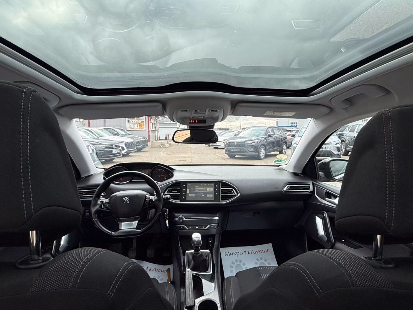 Peugeot 308 фото 11