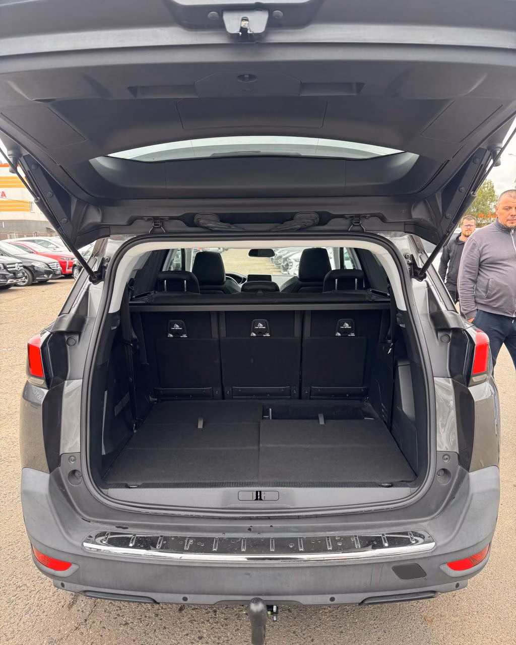 Peugeot 5008 фото 12