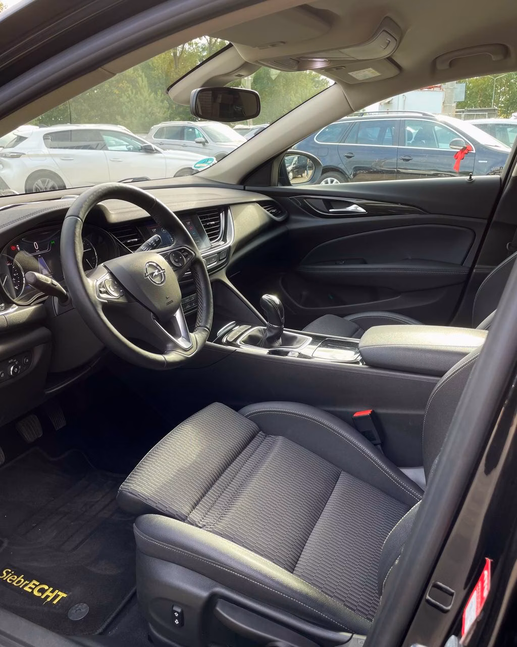 Opel Insignia фото 9
