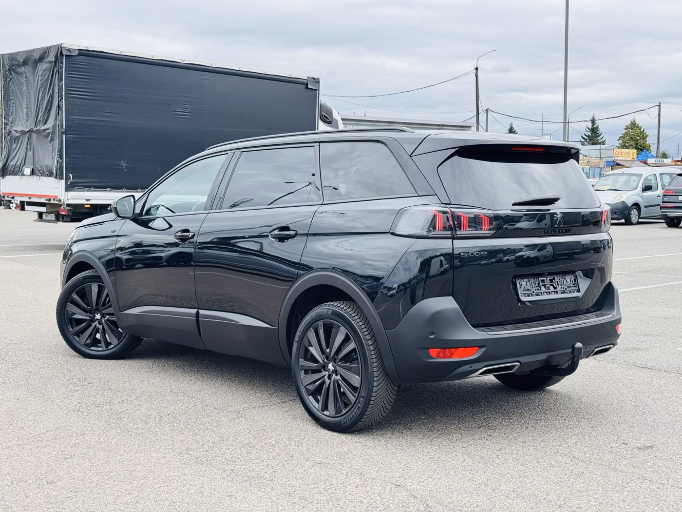 Peugeot 5008 фото 4