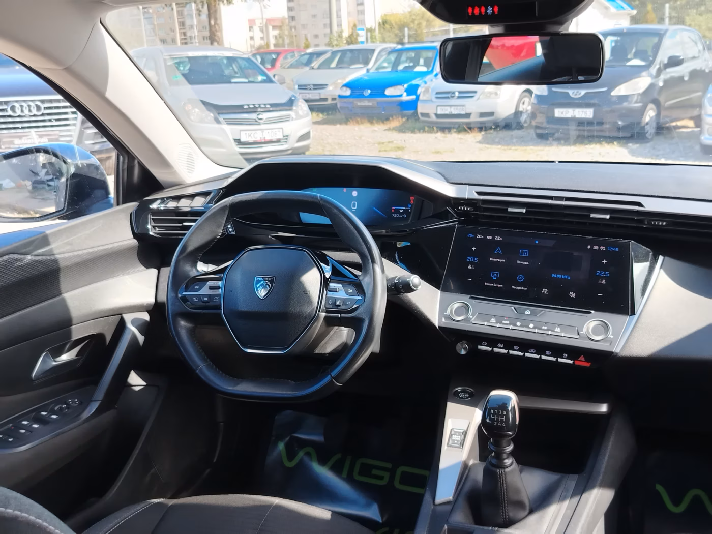 Peugeot 308 фото 11