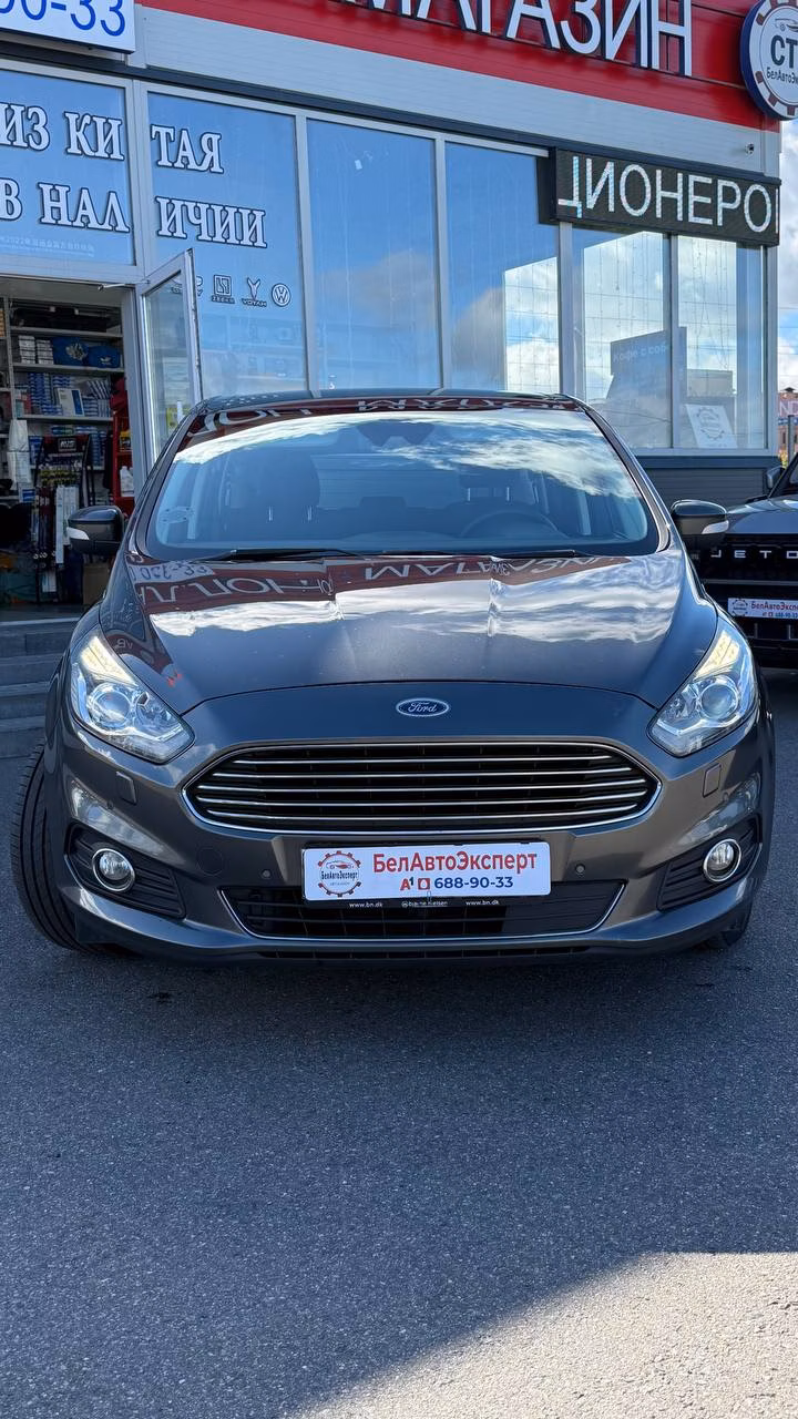 Ford S-MAX фото 4