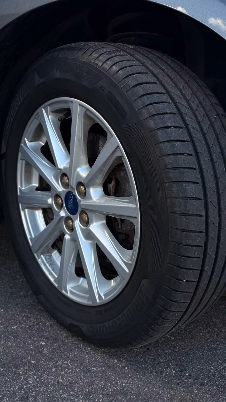 Ford S-MAX фото 5