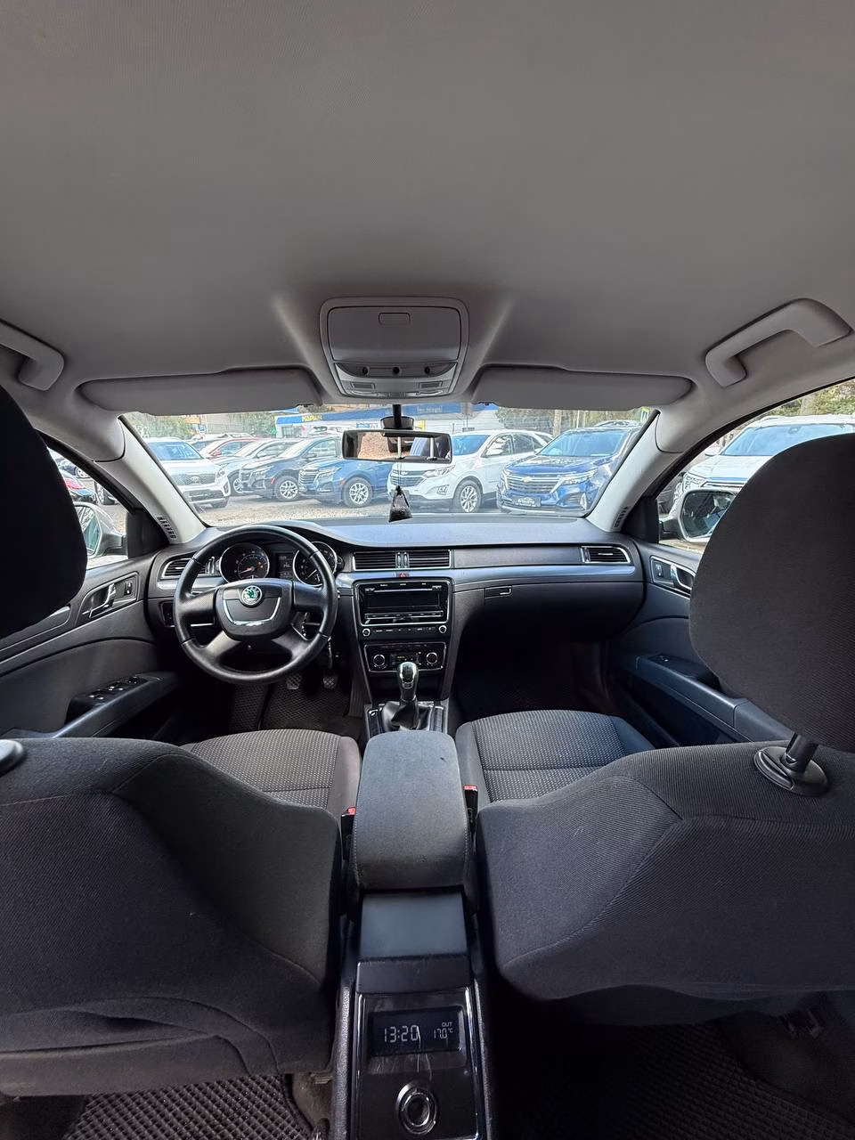 Skoda Superb фото 12