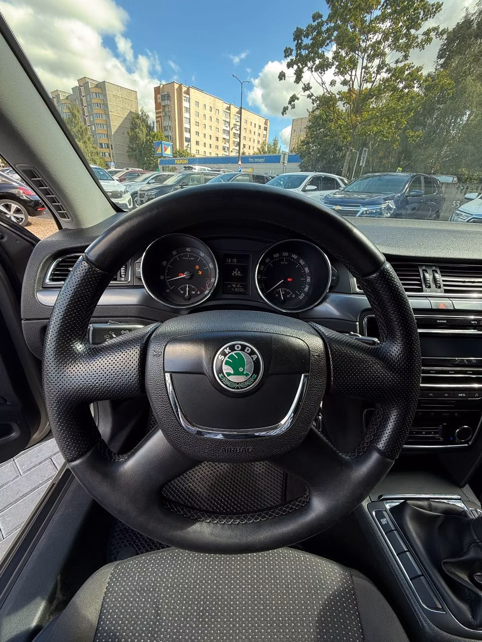 Skoda Superb фото 14