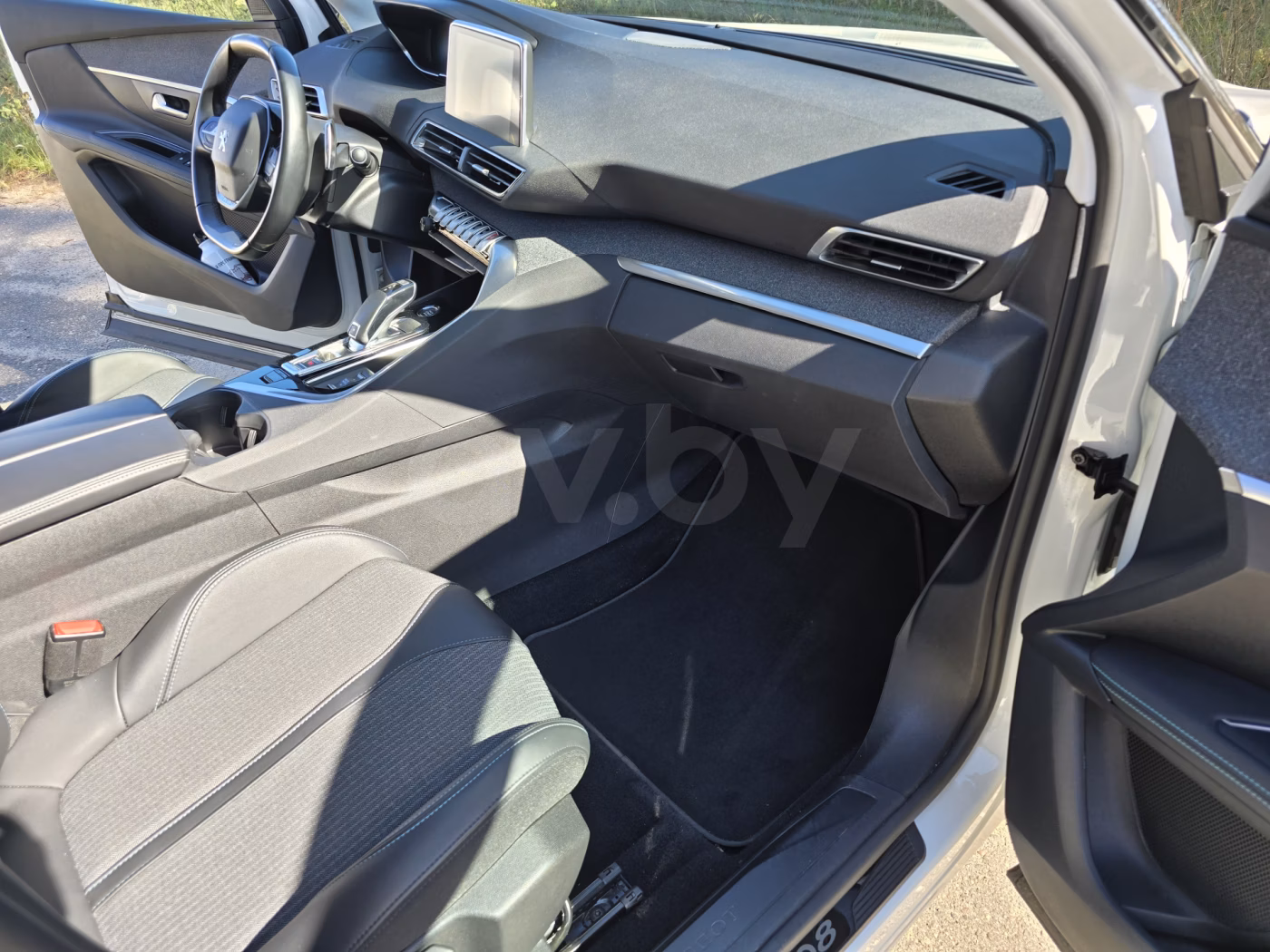 Peugeot 3008 фото 8