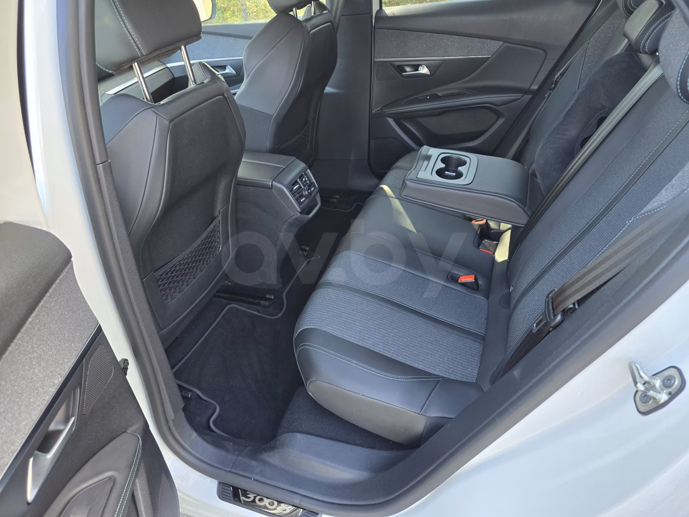 Peugeot 3008 фото 10